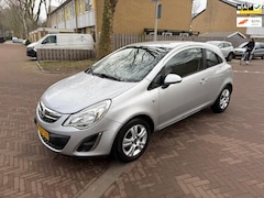 Opel Corsa - Navigatie / Stoelverwarming / 135.000 NAP / Leuke auto