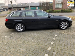 BMW 5-serie Touring - 528i High Executive AUTOMAAT