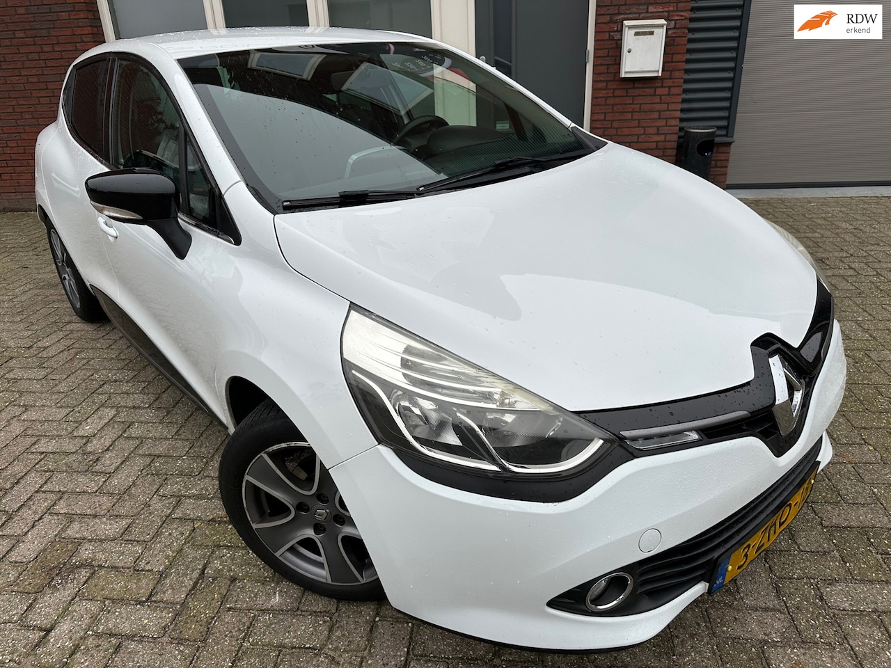 Renault Clio - 0.9 TCe ECO Night&Day / Navi / PDC / Cruise / LM - AutoWereld.nl