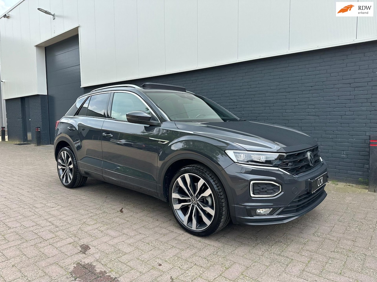 Volkswagen T-Roc - 1.5 TSI DSG 2021 3X R-LINE PANO VIRTUEL - AutoWereld.nl