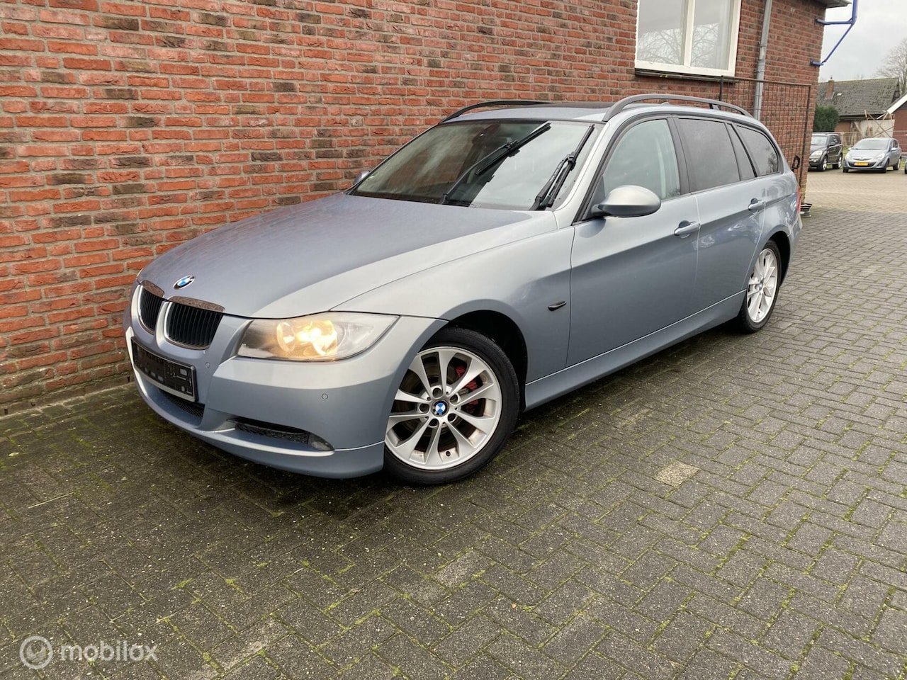 BMW 3-serie Touring - 320i Executive 320i Executive - AutoWereld.nl