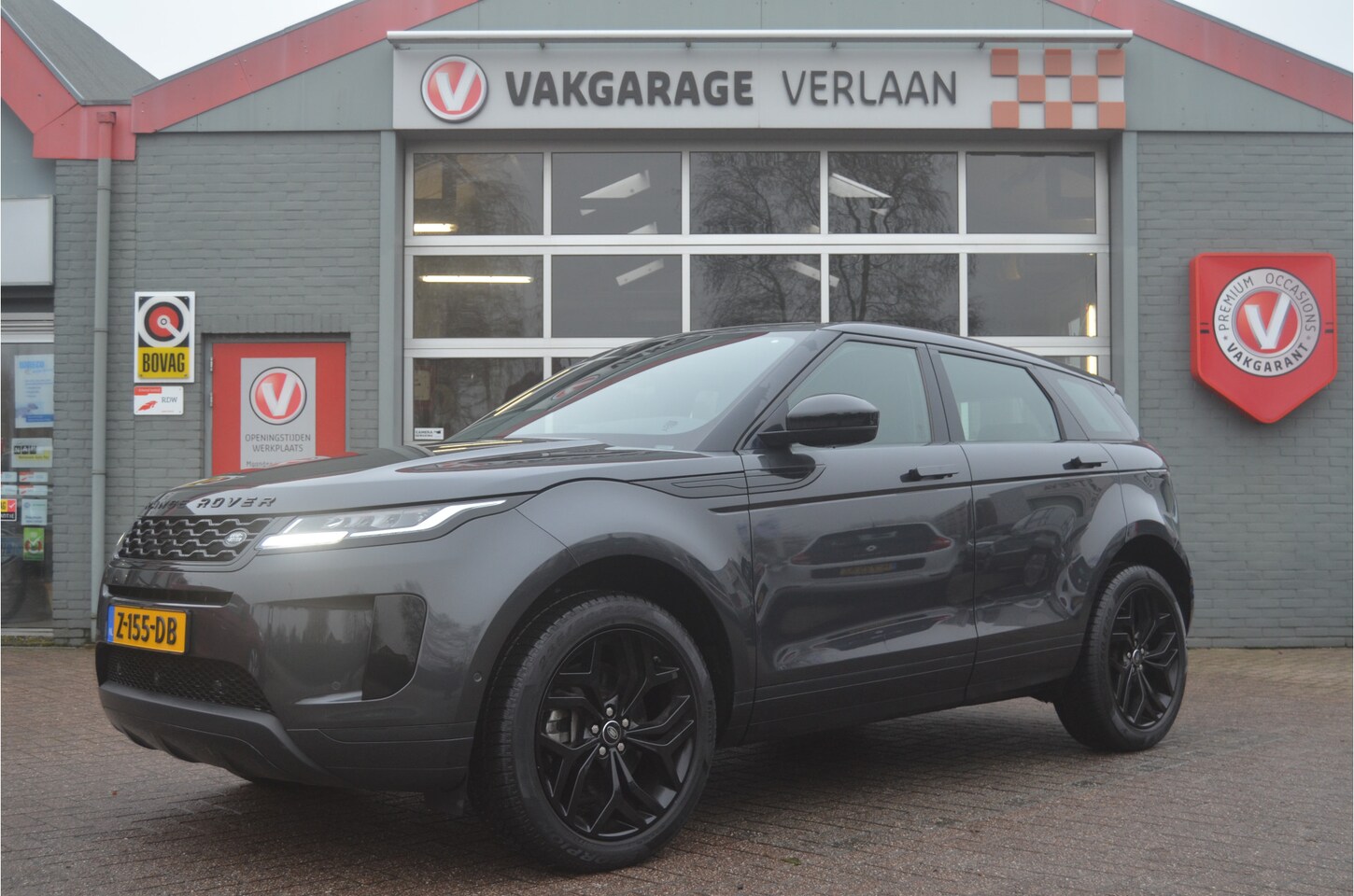 Land Rover Range Rover Evoque - ..12 mnd.. gar. 2.0 P250 AWD R-Dynamic SE schuifdak leder - AutoWereld.nl