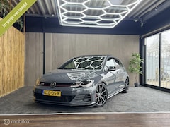 Volkswagen Golf - GTI TCR |Panno |DCC|Navi|Akra|