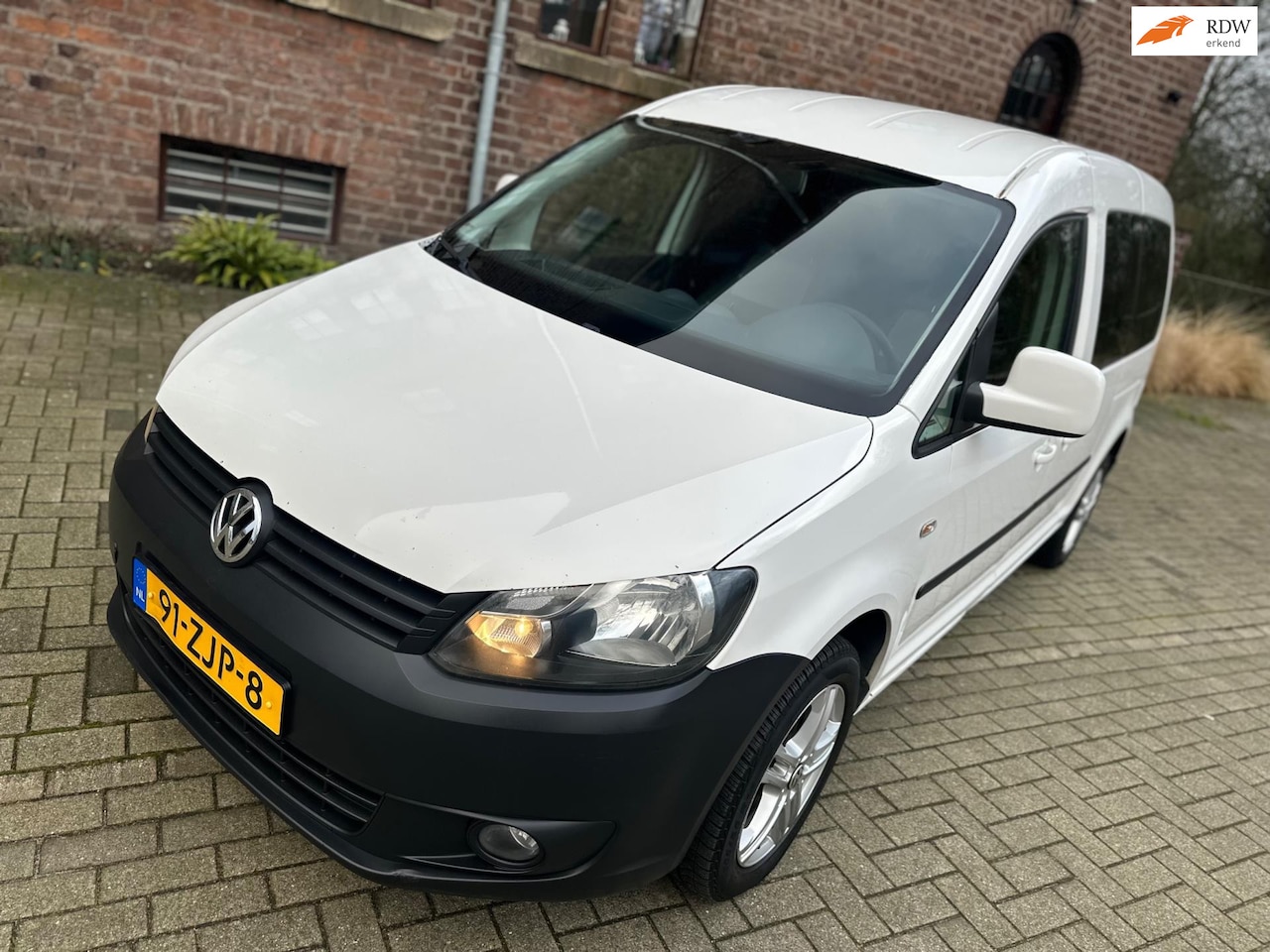 Volkswagen Caddy Maxi - 1.6 TDI Trendline Rolstoelvervoer - AutoWereld.nl