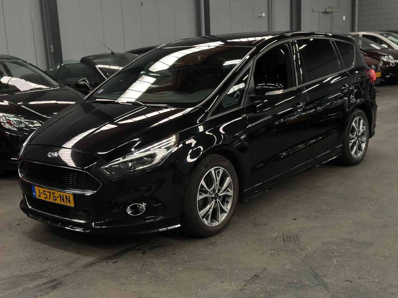 Ford S-Max - 1.5 ST-Line Nieuwe APK NAP 6 Maanden Garantie - AutoWereld.nl