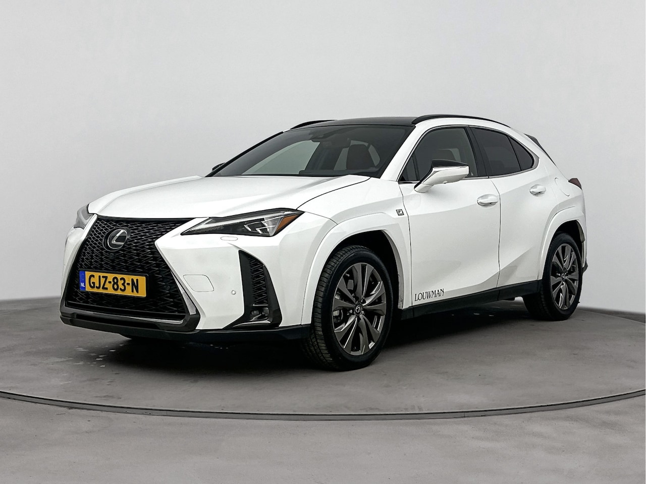 Lexus UX - 250h F Sport Line | Mark Levinson | Open dak | HUD | Full option! | - AutoWereld.nl