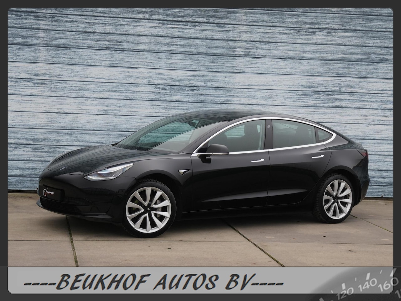 Tesla Model 3 - Standard RWD Plus Navi Camera Leer Autopilot 3 - AutoWereld.nl