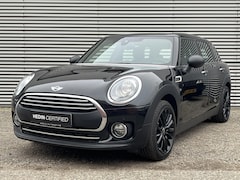 MINI Clubman - 1.5 One Salt Business Afneembare trekhaak / Electrisch schuifdak / Parkeersensors voor en