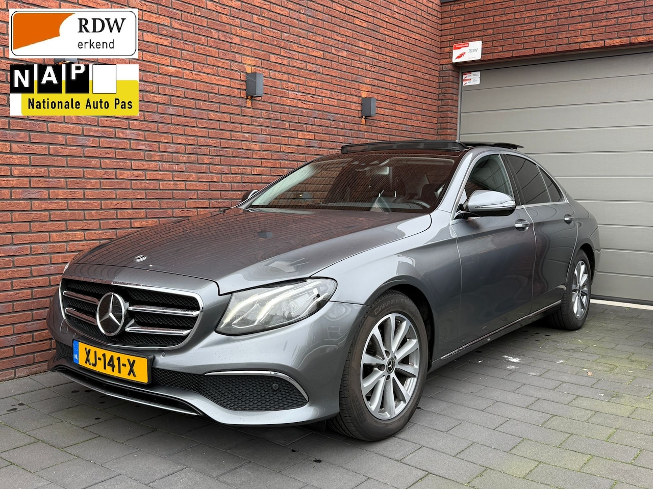 Mercedes-Benz E-klasse - 200 Business Solution Plus Upgrade Edition garantie panorama memory trekhaak - AutoWereld.nl