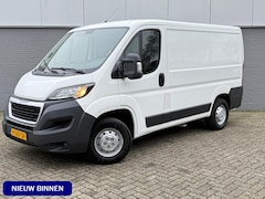 Peugeot Boxer - 330 2.0 BlueHDI L1H1 Premium | AIRCO | CRUISE | TREKHAAK | BETIMMERING | TREKGW. 2.000KG