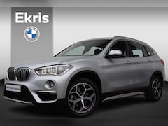 BMW X1 - sDrive20i High Executive X-Line / Afneembare Trekhaak / Voorstoelen Verwarmd / Achteruitri