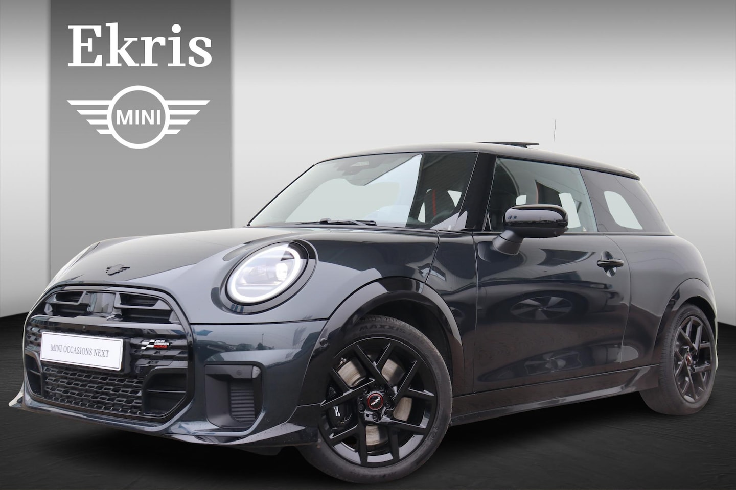 MINI Cooper S - Mini 2.0 John Cooper Works M Pakket XL / Comfort Access / panoramadak / Elektrisch verstel - AutoWereld.nl