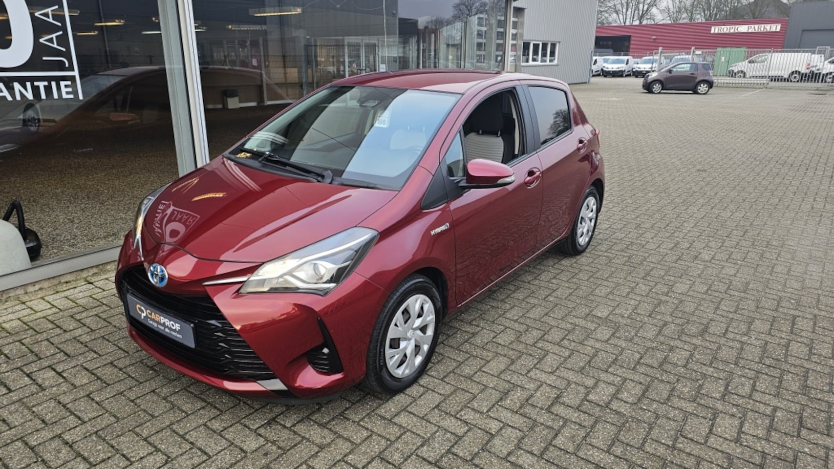 Toyota Yaris - 1.5 Hybride Active NLauto | All-in | Dealeronderhouden - AutoWereld.nl