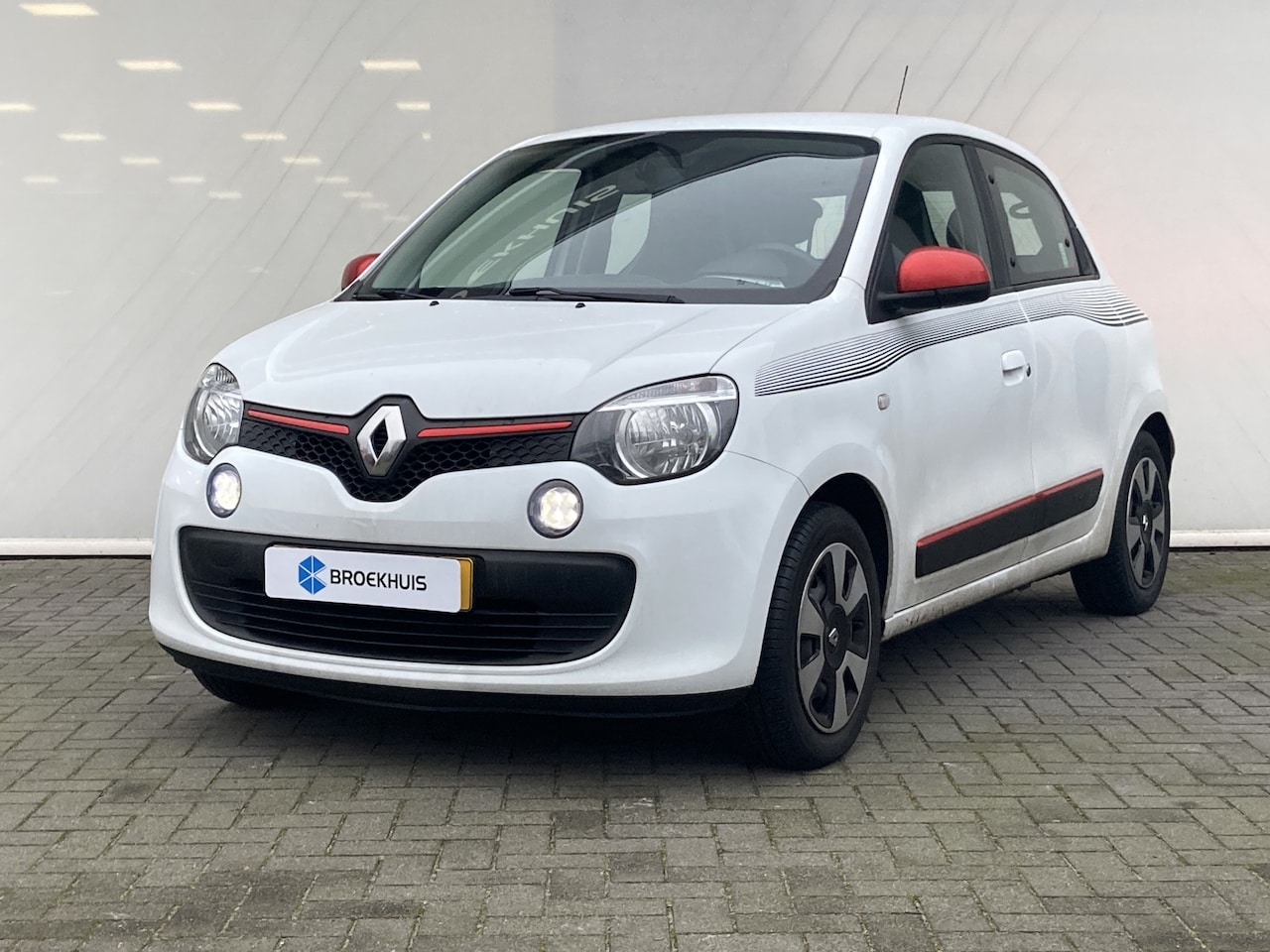 Renault Twingo - 1.0 SCe Collection | Airco | Bluetooth | Lage km stand ! | - AutoWereld.nl