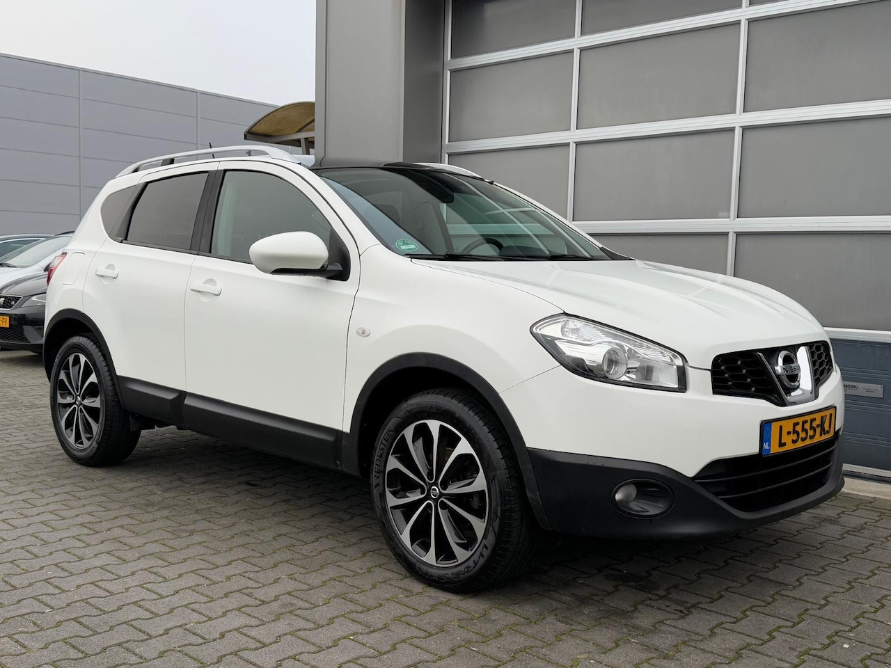 Nissan Qashqai - 2.0 Connect Edition|Cam|Cruise|Navi|6Bak|Aux - AutoWereld.nl