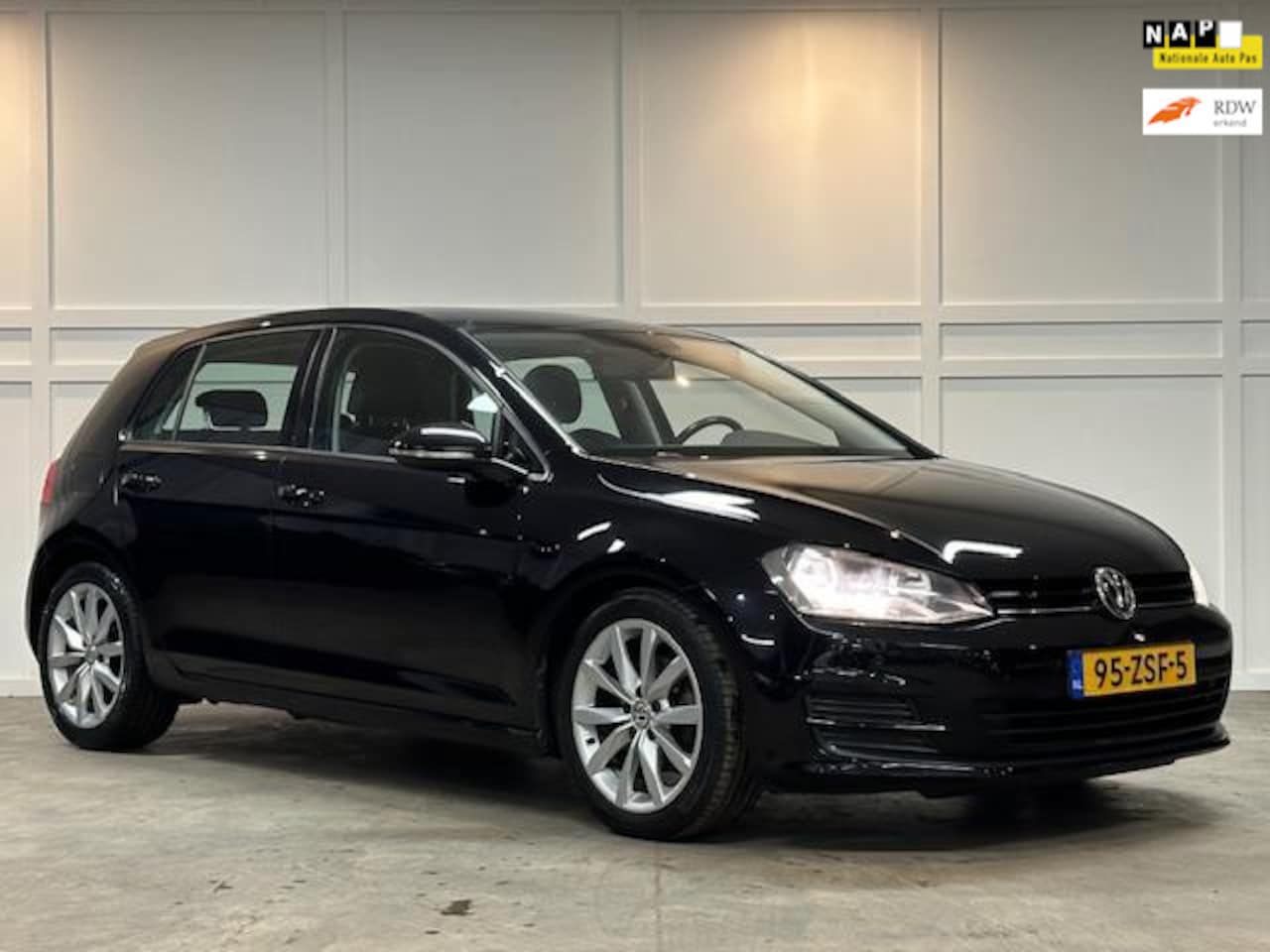 Volkswagen Golf - 1.2 TSI Comfortline / 2013 / Automaat / Navi / Airco / Stoelverwarming - AutoWereld.nl