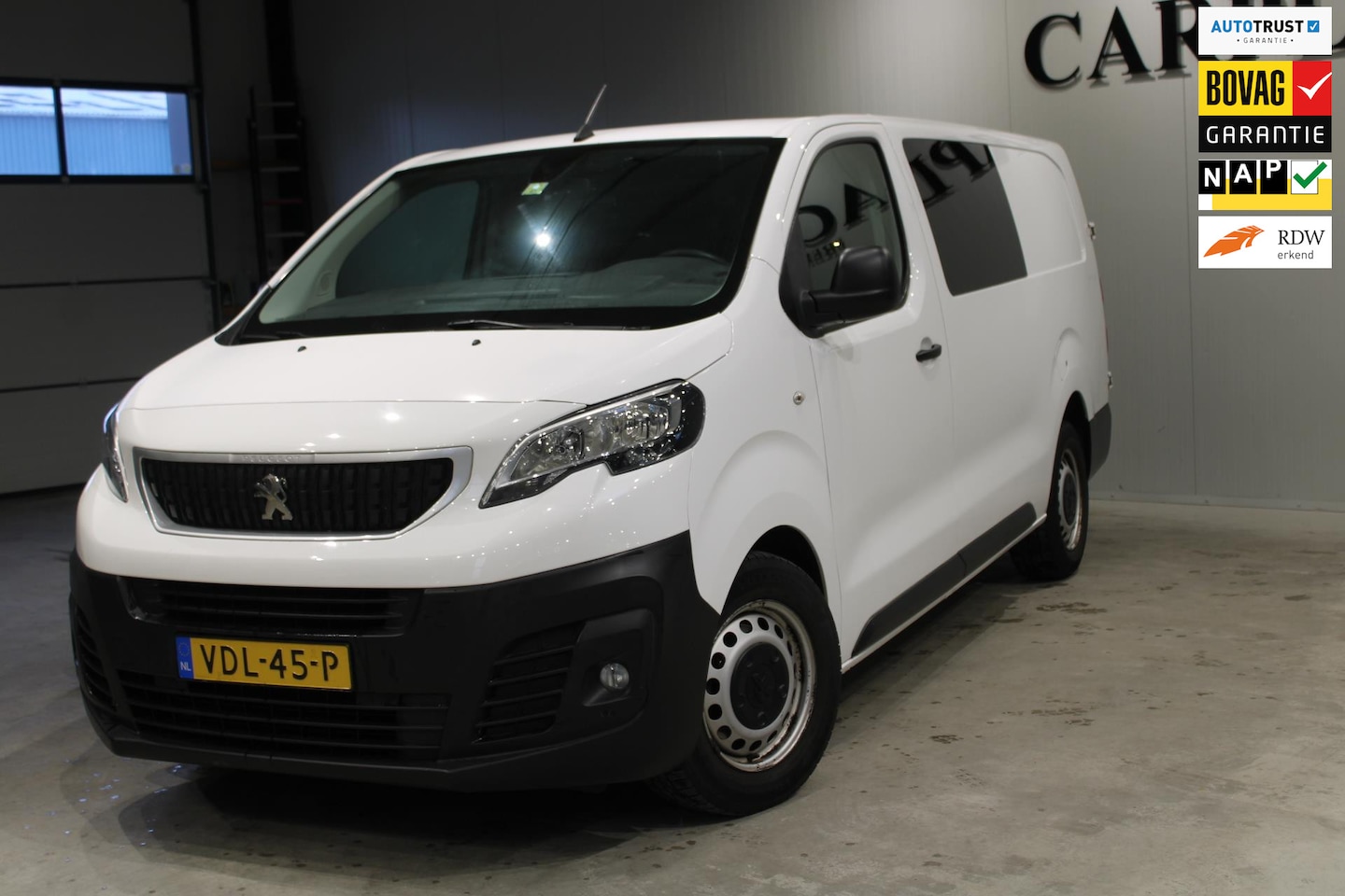 Peugeot Expert - 2.0 BlueHDI 120 Long Premium DC 2.0 BlueHDI 120 Long Premium DC - AutoWereld.nl