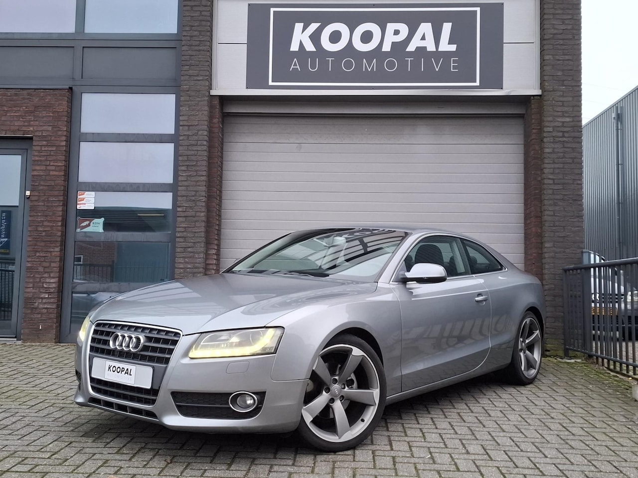 Audi A5 Coupé - 2.0 TFSI Pro Line | 19'' Rotor | Leer | Xenon - AutoWereld.nl