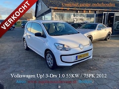 Volkswagen Up! - 1.0 55KW / 75PK 3-DRS Airco Boekjes