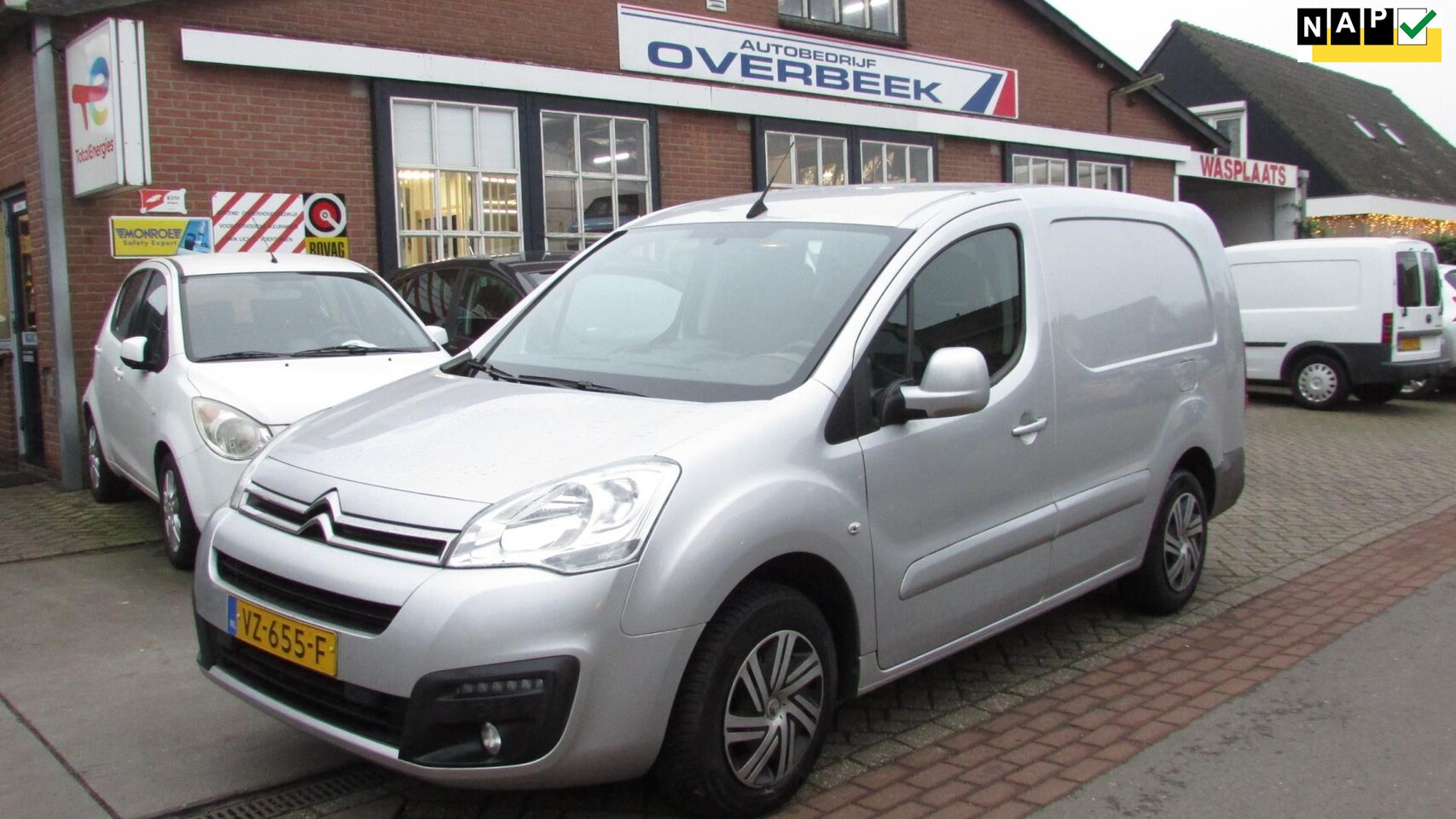 Citroën Berlingo XL - 1.6 BlueHDI 100 Business S&S - AutoWereld.nl