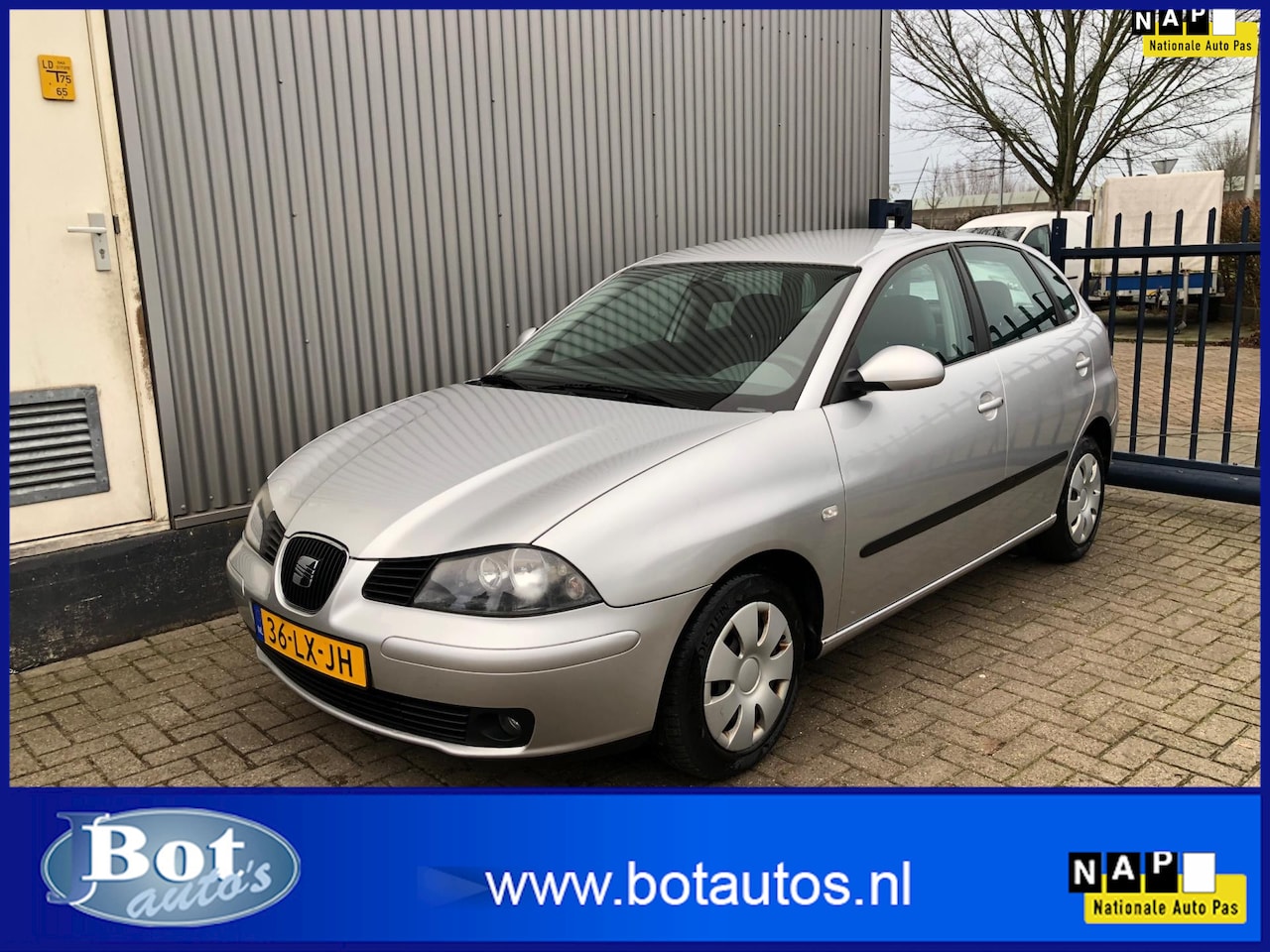 Seat Ibiza - 1.4-16V Signo / AUTOMAAT - AutoWereld.nl