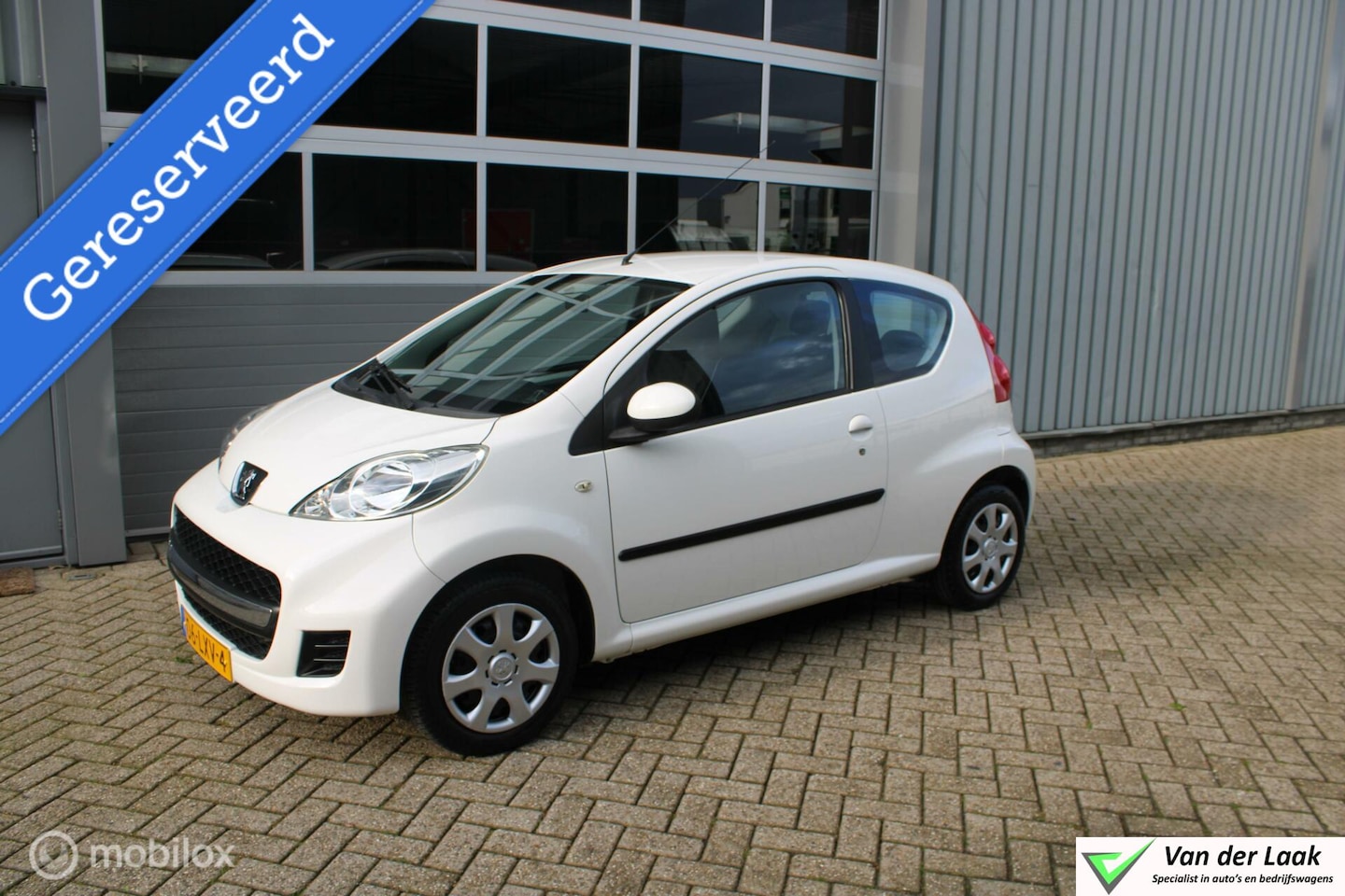 Peugeot 107 - 1.0-12V Urban Move 1e Eigenaar Lage Km stand. - AutoWereld.nl