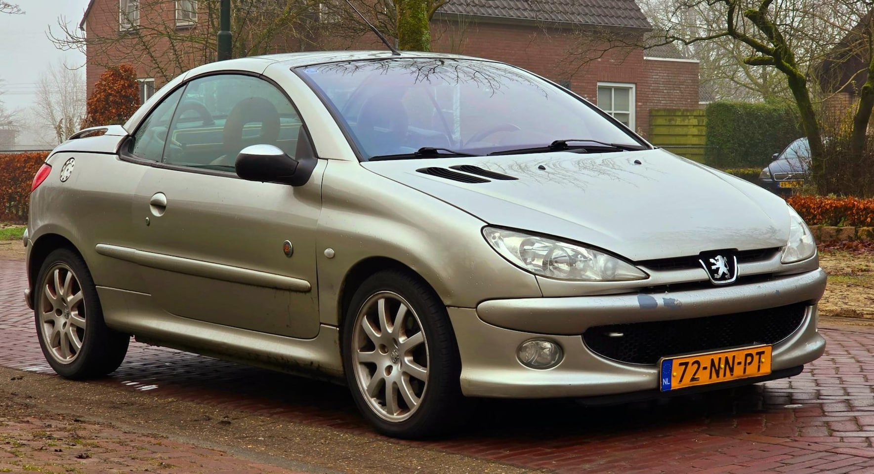 Peugeot 206 CC - 1.6-16V Roland Garros AUTOMAAT CABRIO MET AIRCO, LEDEREN BEKLEDING EN MEER! - AutoWereld.nl