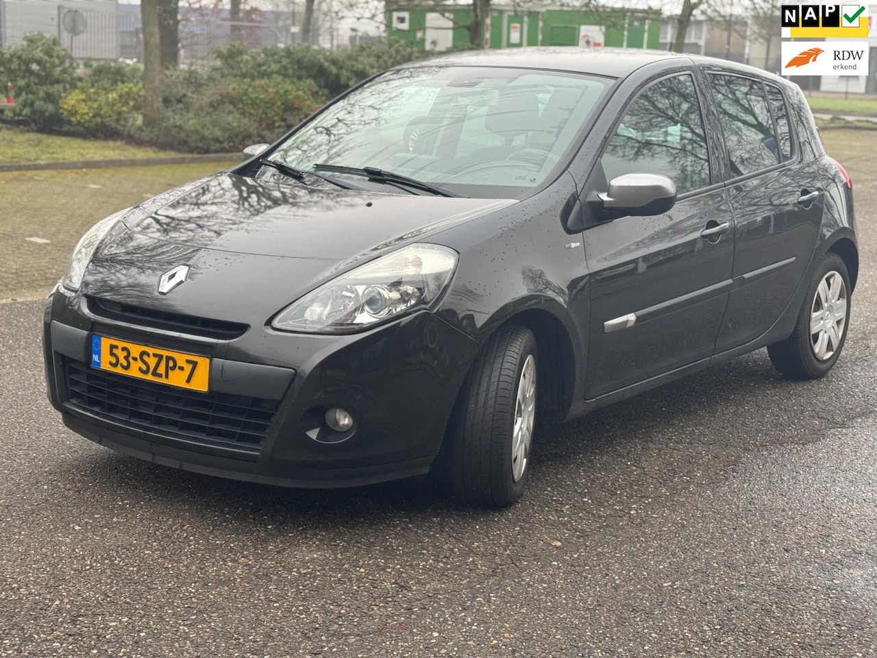 Renault Clio - 1.5 dCi Night & Day - AutoWereld.nl