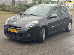 Renault Clio - 1.5 dCi Night & Day