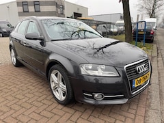 Audi A3 Sportback - 1.4 TFSI 125pk Attraction Pro Line Business Airco/ECC, Cruisecontrol, Navigatie