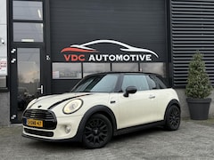 MINI Cooper - 1.5 Groot Navi | Comfort Access | Sfeerverlichting | Black Trim | Origineel Nederlands | P