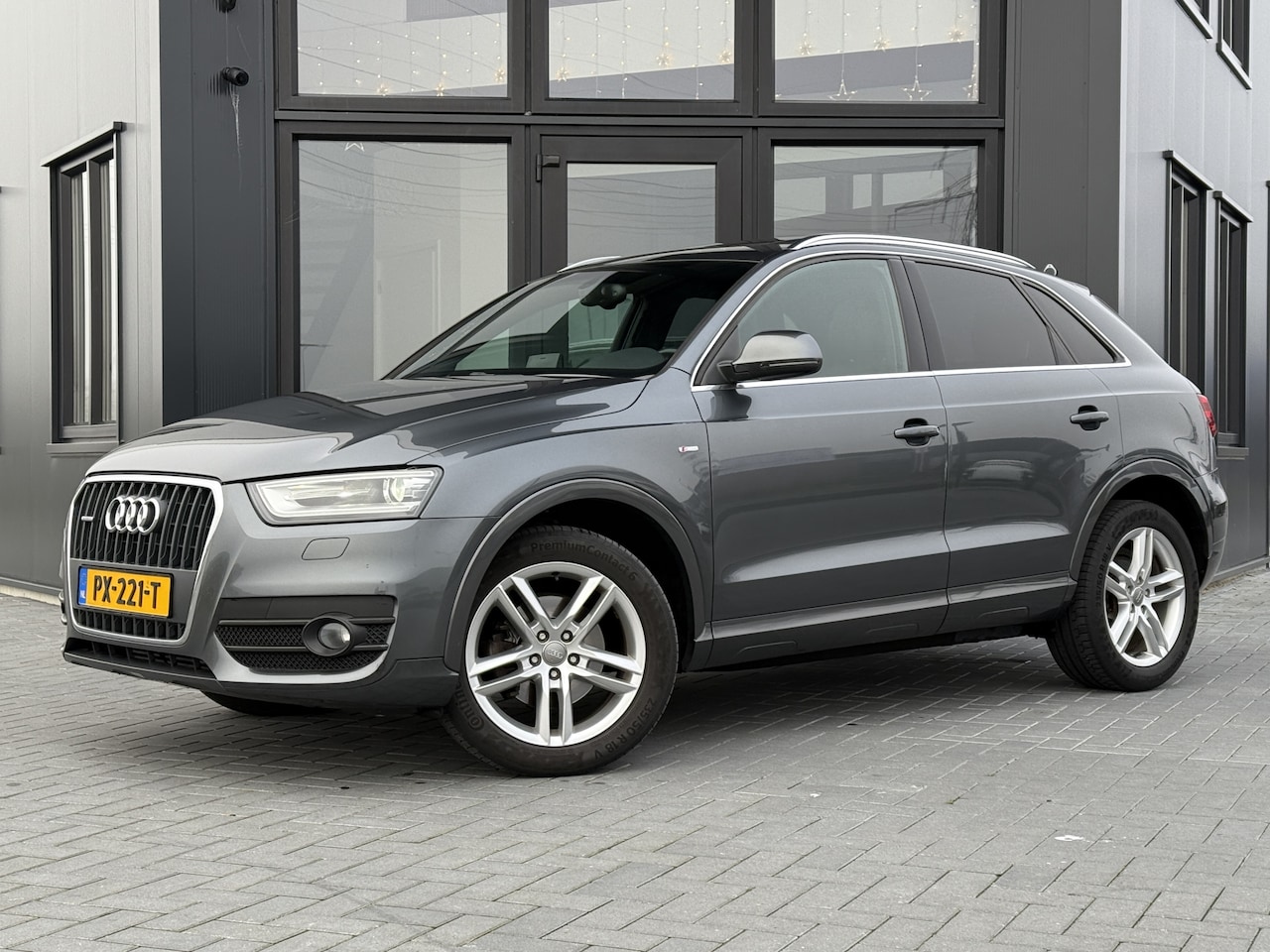 Audi Q3 - 2.0 TFSI quattro S Edition Pano | 2e eig | Super netjes - AutoWereld.nl