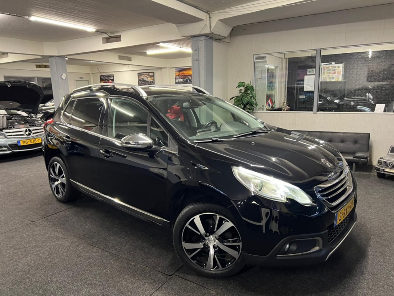 Peugeot 2008 - 1.6 VTi Féline NAP*Volle uitvoering*PANO - AutoWereld.nl