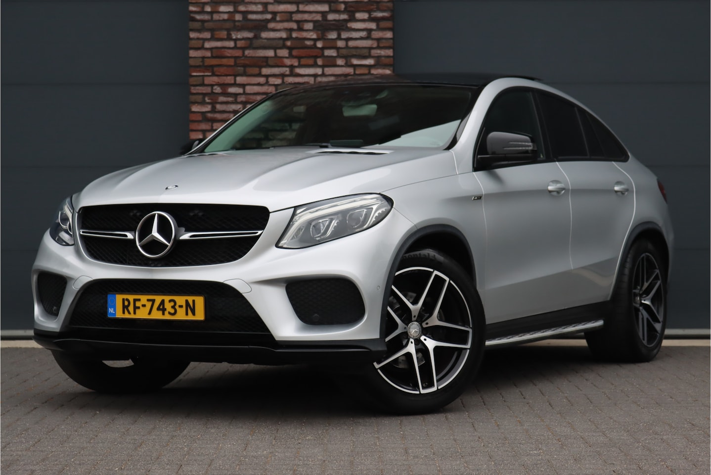 Mercedes-Benz GLE-Klasse Coupé - 350 d 4MATIC AMG Line Aut9 | Luchtvering | Panoramadak | Trekhaak | Nappa Leder | Led Inte - AutoWereld.nl