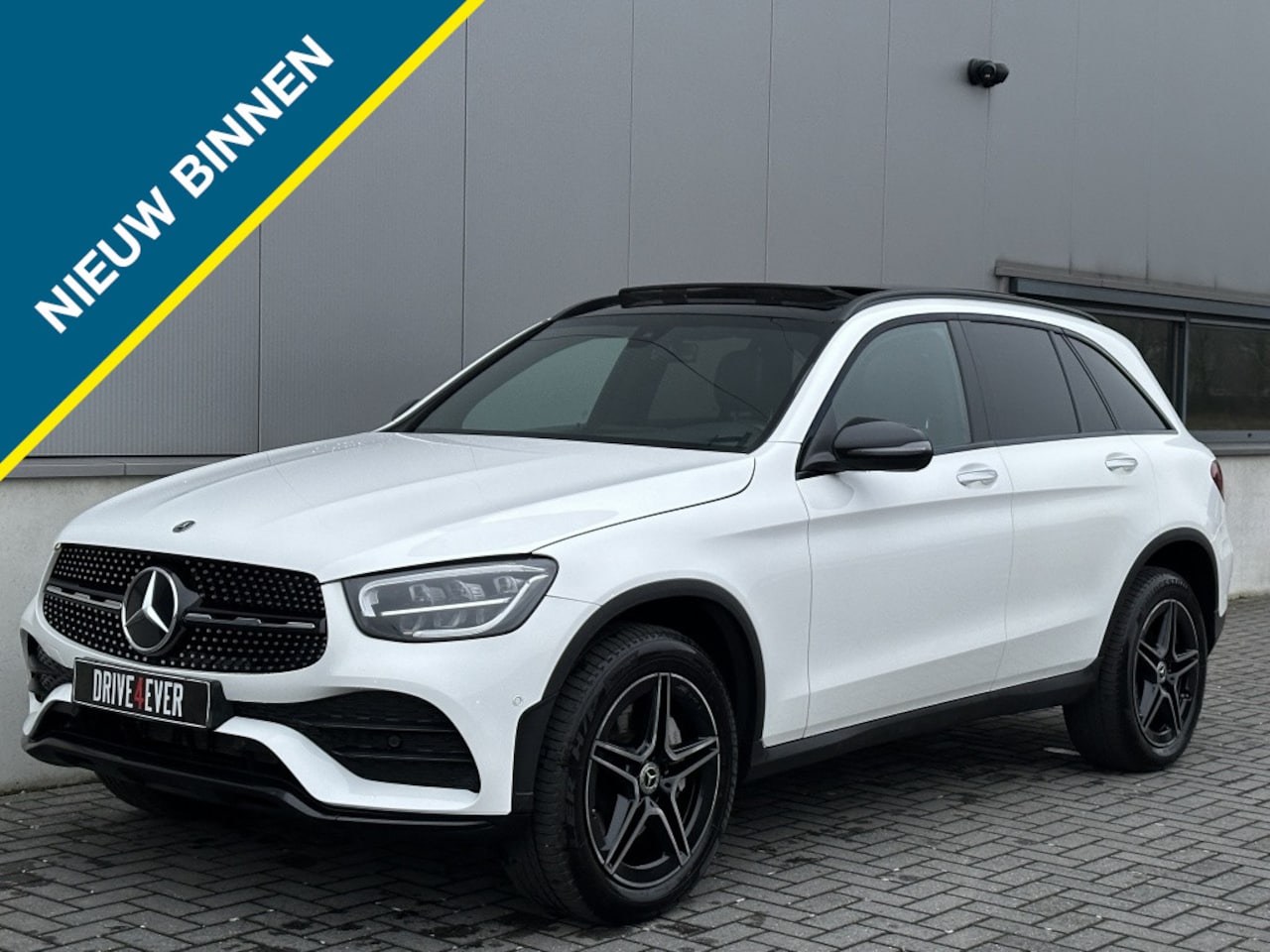 Mercedes-Benz GLC-klasse - 300e 4M AMG FULL GARANTIE PANO NAVI CAMERA CR CONTROL - AutoWereld.nl