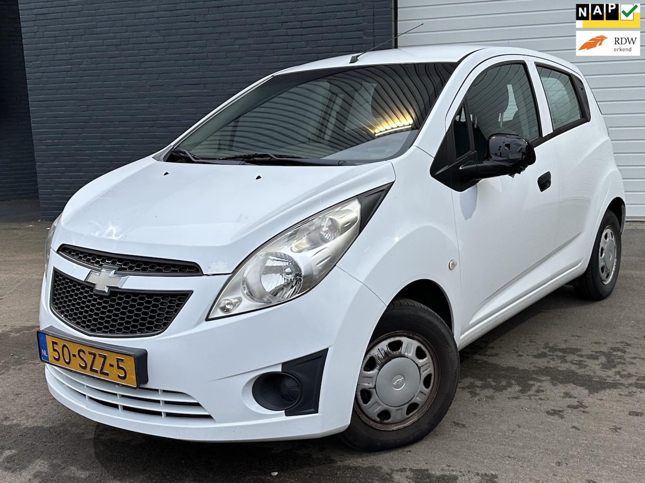 Chevrolet Spark - 1.0 16V LE 2EEIG/NWEAPK/5D/GOEDO-H - AutoWereld.nl