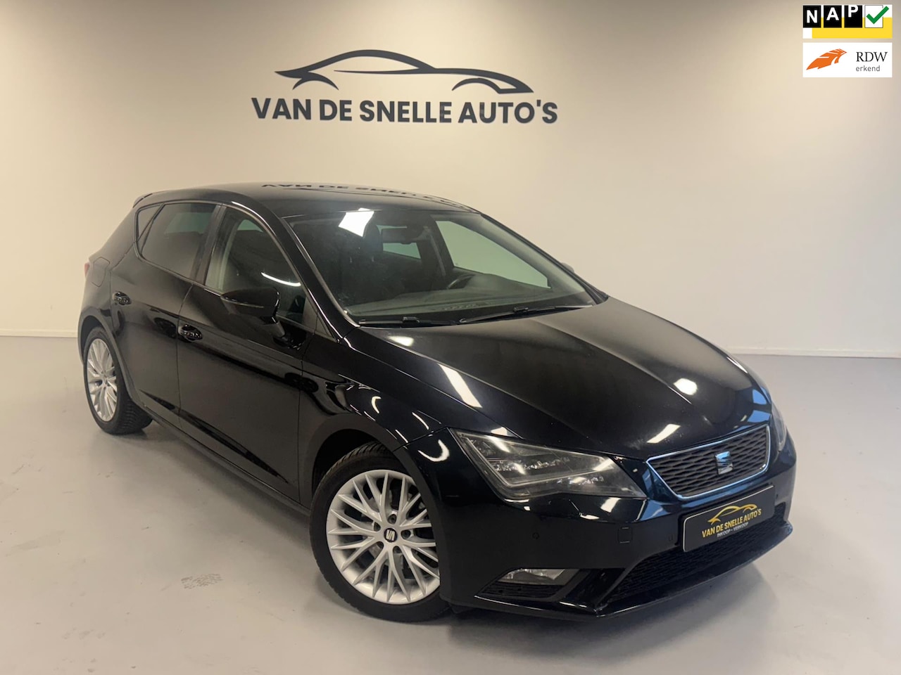 Seat Leon - 1.6 TDI Style Business Ecomotive LED/NAVI/NAP - AutoWereld.nl