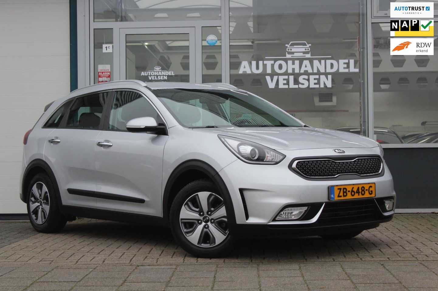 Kia Niro - 1.6 GDi Hybrid DynamicLine|Navi|Achtercamera| - AutoWereld.nl