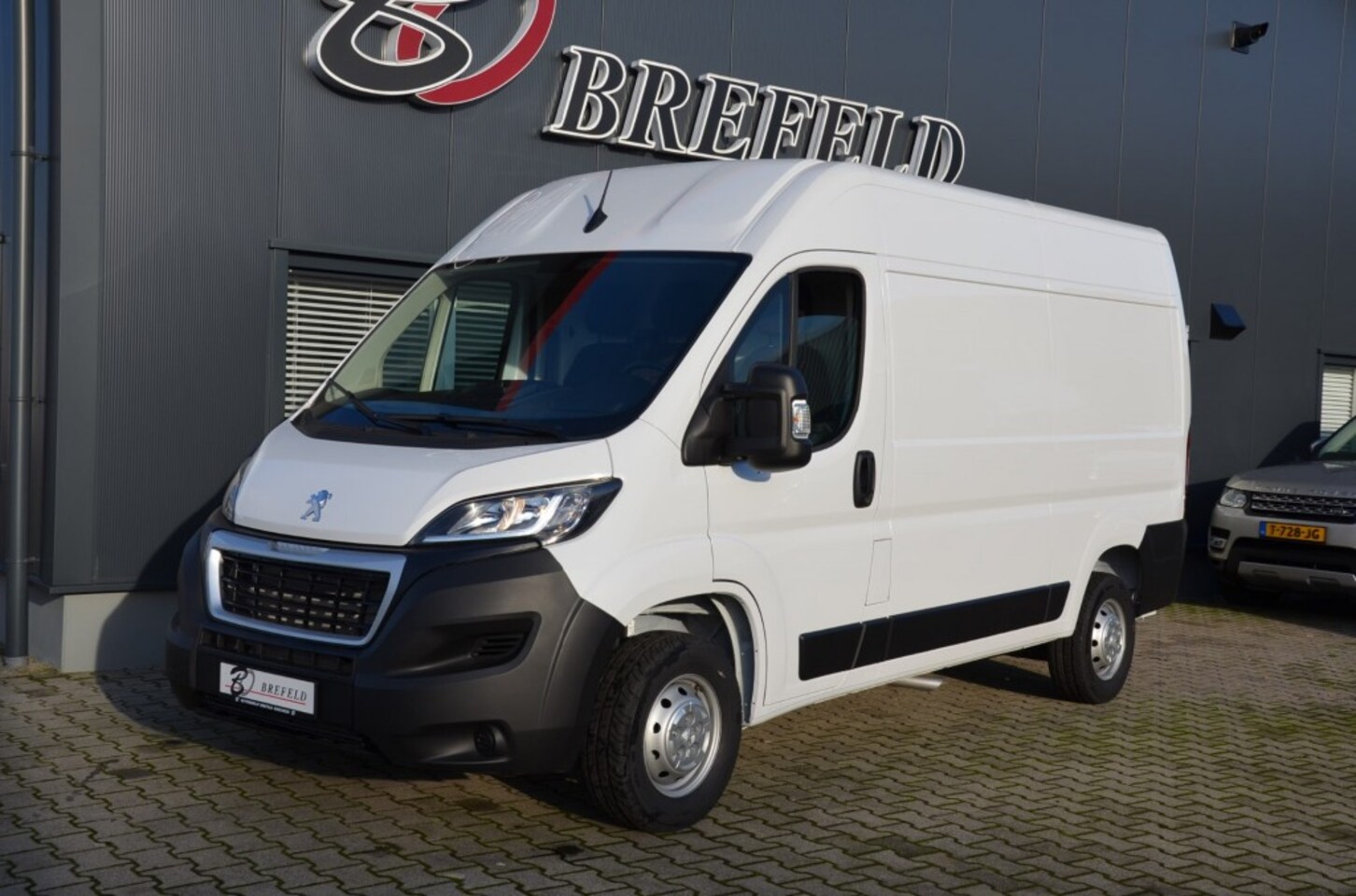 Peugeot Boxer - 2.2 Blue HDI L2H2  120PK - AutoWereld.nl