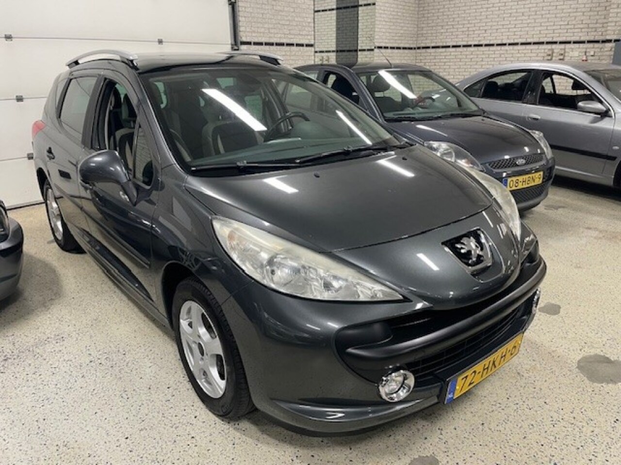 Peugeot 207 - 1.6 VTI LPG G3 Onderbouw Panorama Dak Trekhaak ECC Airco Cruise - AutoWereld.nl