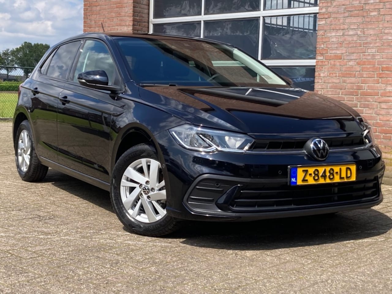 Volkswagen Polo - IN PRIJS VERLAAGD,Virtual,LED,Carplay,PDC - AutoWereld.nl