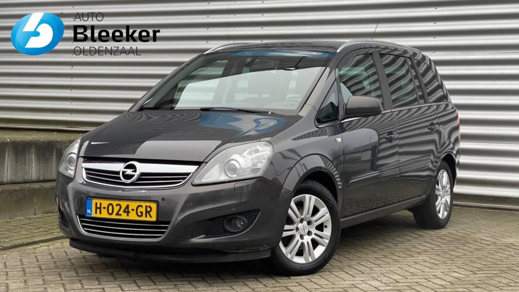 Opel Zafira - 1.8-16v 140Pk Cosmo Trekhaak  7pers Cruise Clima Pdc - AutoWereld.nl