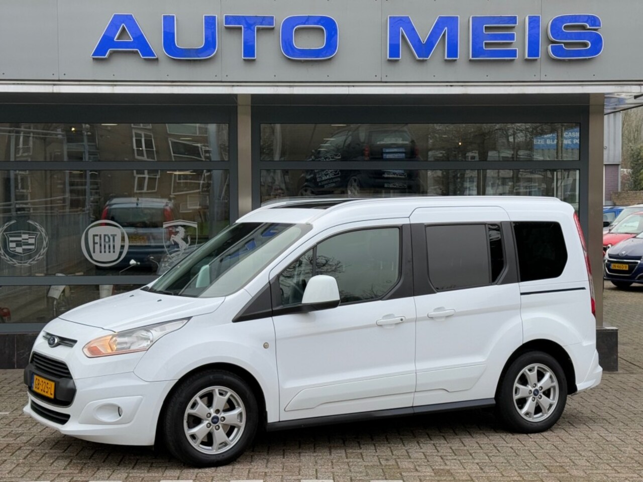 Ford Tourneo Connect - 1.0 Titanium Clima Cruise Panoramadak Dealeronderhouden - AutoWereld.nl