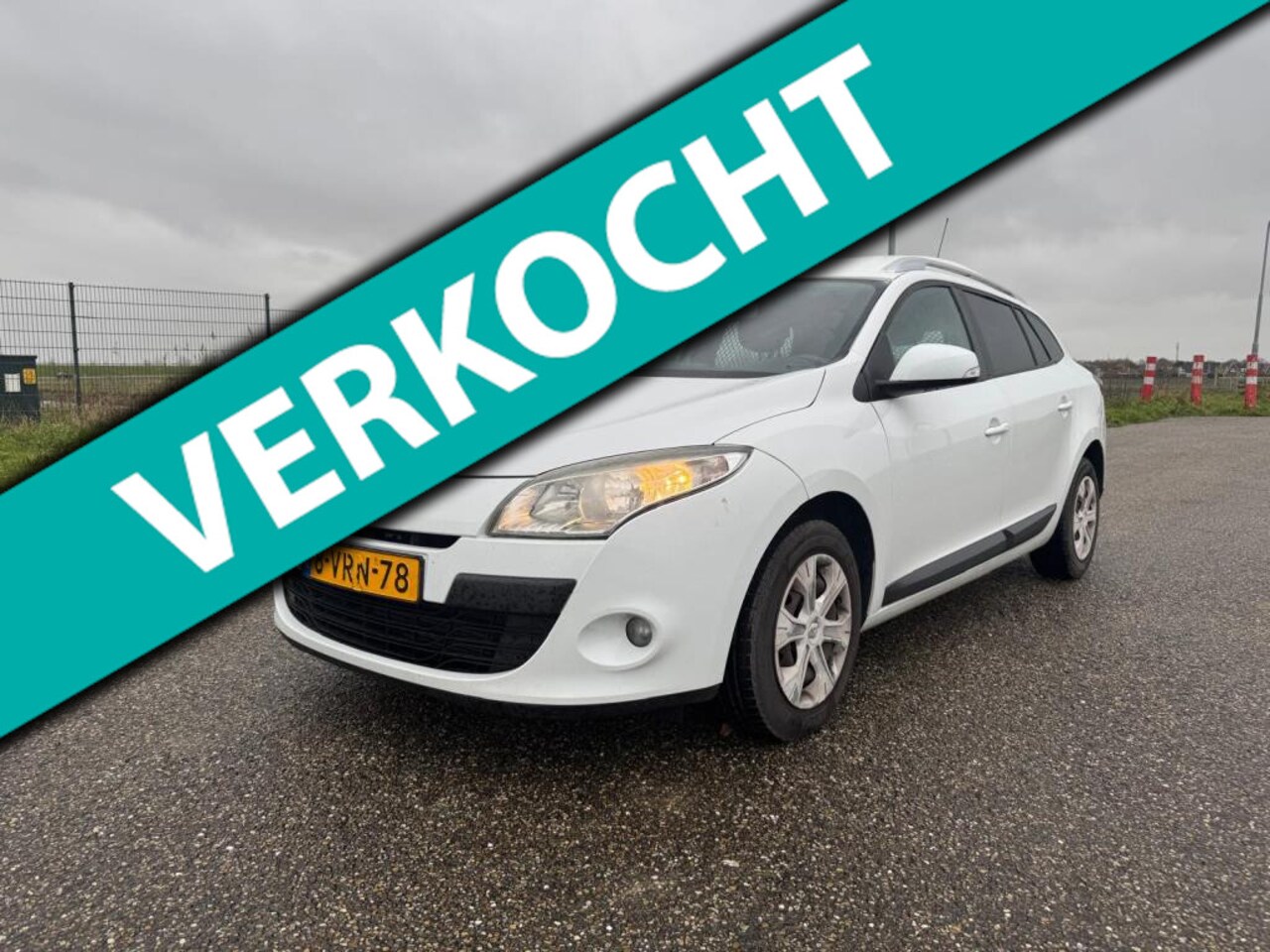 Renault Mégane - 1.5 dCi Expression Grijs Kenteken! - AutoWereld.nl