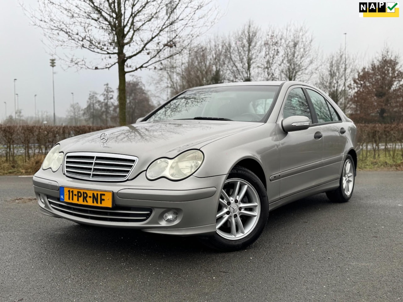 Mercedes-Benz C-klasse - 180 K. Classic/NAP/ECC/ - AutoWereld.nl