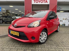 Toyota Aygo - 1.0 VVT-i Now | Airco | Radio | centr.verg. met afst.bed