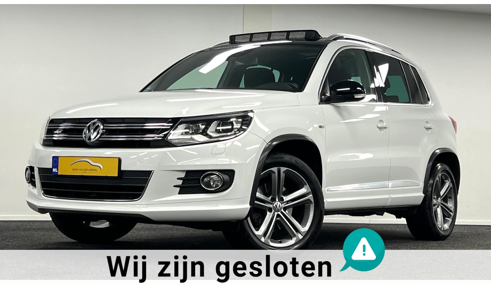 Volkswagen Tiguan - 1.4 TSI R-Line*Automaat*Panodak*Trekhaak*Navi*Xenon* - AutoWereld.nl