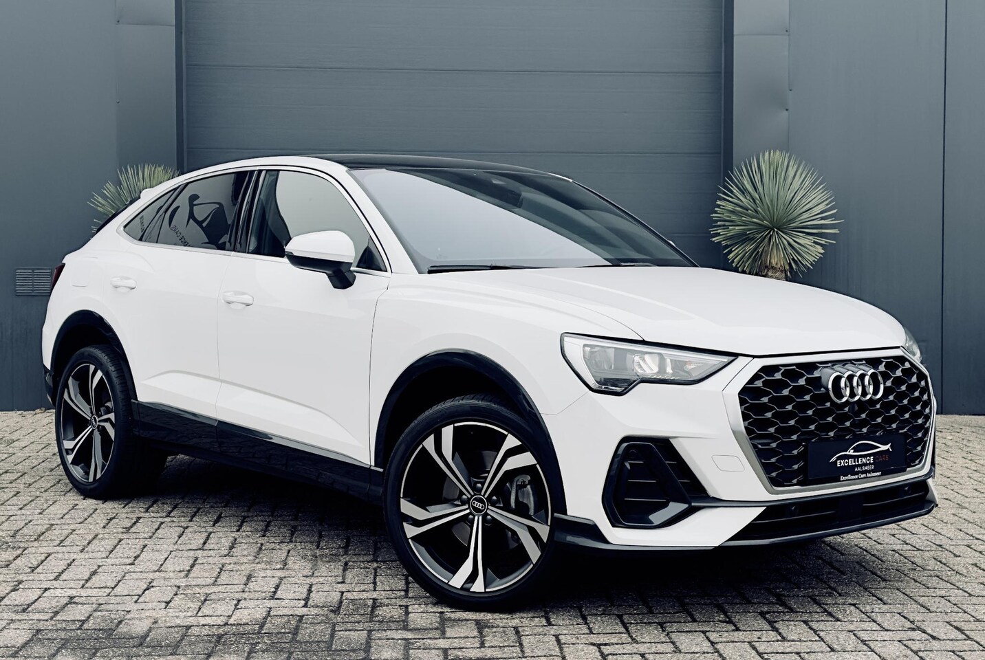 Audi Q3 Sportback - 45 TFSI e S Edition Pano Dealeroh - AutoWereld.nl