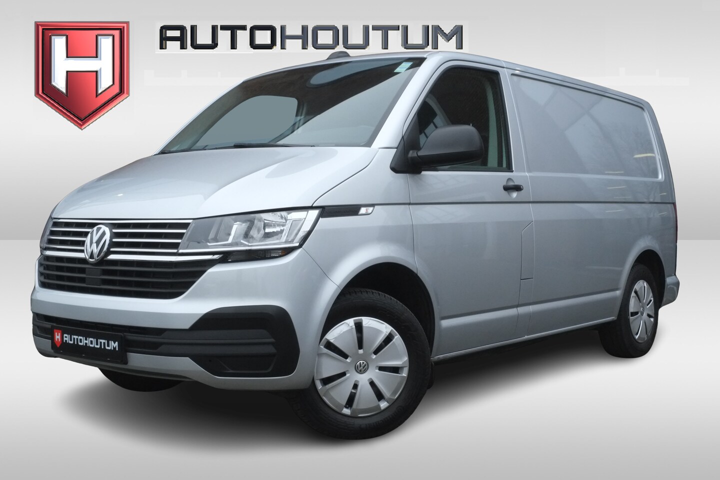 Volkswagen Transporter - 2.0 TDI DSG 150pk L1H1 32 Navigatie, 3 zits - AutoWereld.nl