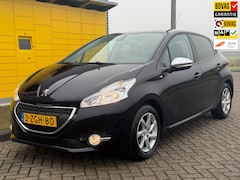 Peugeot 208 - 1.2 E-VTi Style 5Drs Automaat Navi Pdc 1e eigenaar